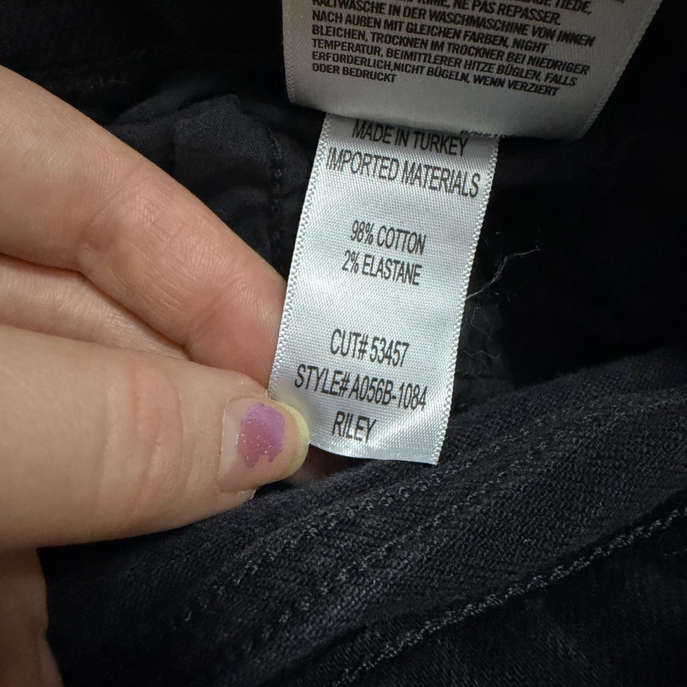 REVOLVE AGOLDE - Riley High Rise Straight Crop Jeans - Picture 7 of 12